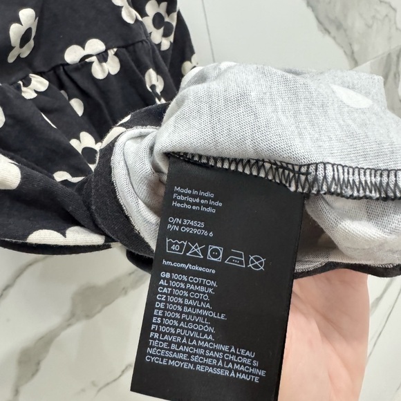 H&M Black and White Floral Dress - Picture 4 of 5